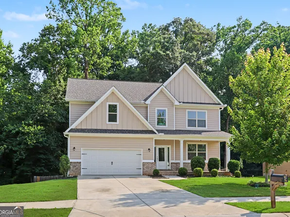 516 Brooks Village Dr, Pendergrass, GA 30567