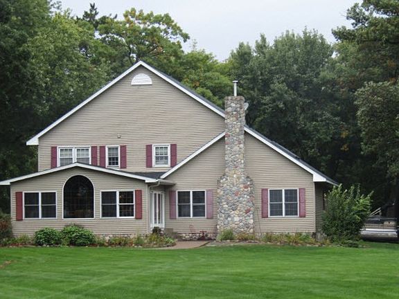 3rd image of 2505 Lake Ave