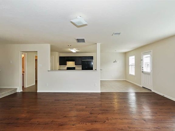 5th image of 5926 Brenwood Trails Ln
