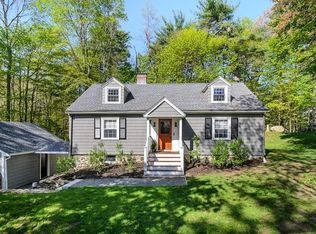 28 S Main St, Sherborn, MA 01770