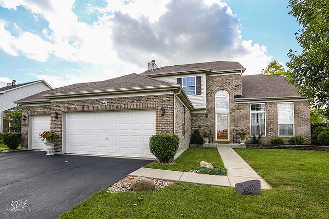 1st image of 2647 E Barrington Dr