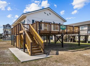 7501 9th Ave, North Topsail Beach, NC 28460
