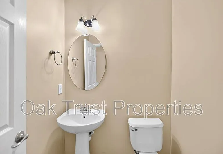 7018 Bellflower Ln — Photo 12