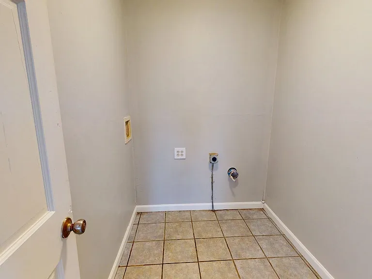 7023 Clark Ave — Photo 15