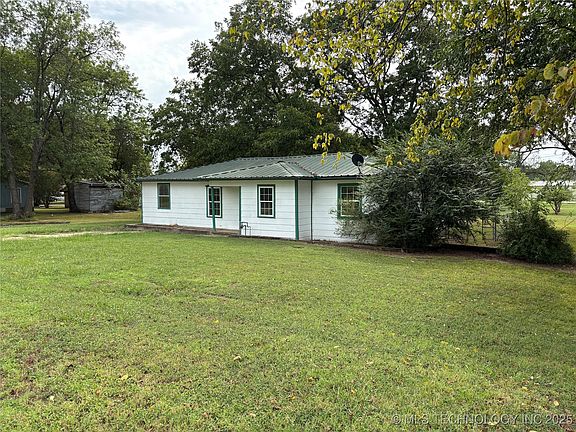 3rd image of 609 S McKinley Ave