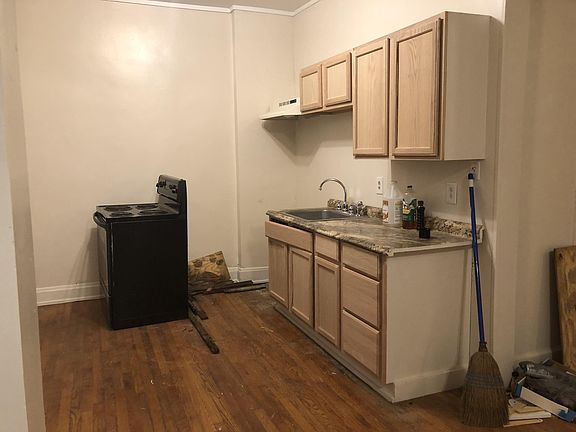 5th image of 614 W Hill Ave APT 14