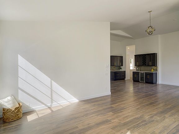 5th image of 5402 E Angela Dr