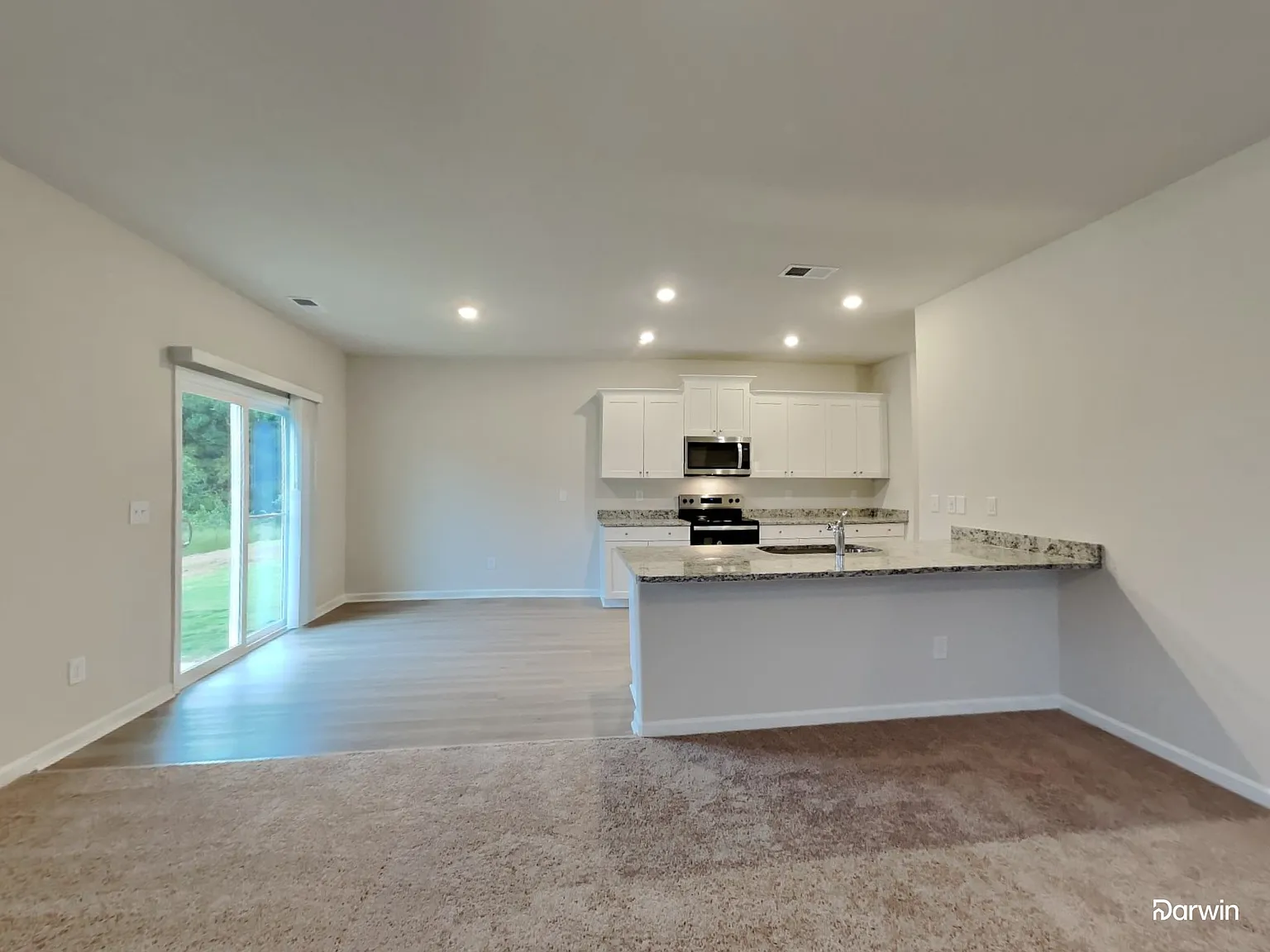 3 bed, 2.5 bath, 2025 sqft, $1,910 — Photo 3