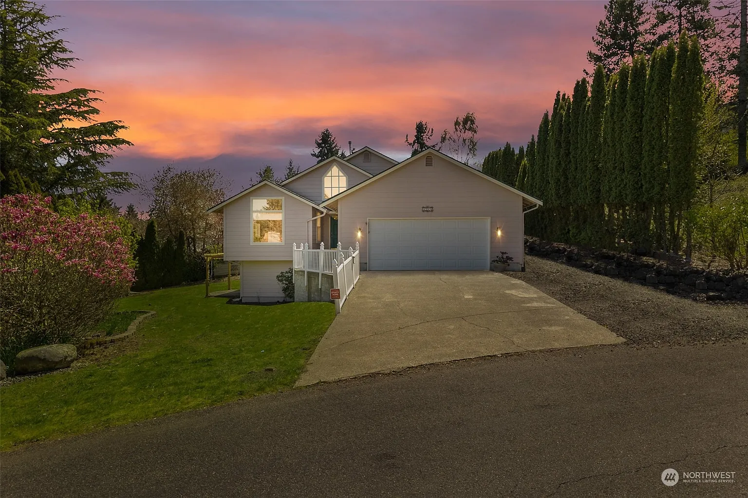 1314 Starlite Court SE photo 1