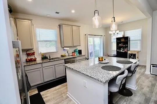 1049 Crescent Moon Loop — Photo 20