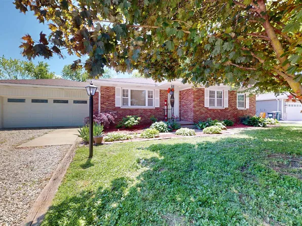 10711 Cricklewood Dr, Newburgh, IN 47630