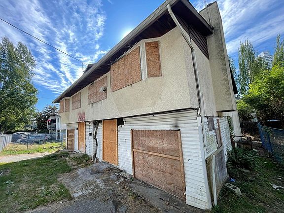 2nd image of 9937 138th St