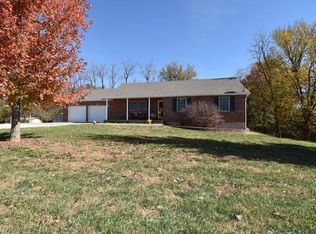 16416 Eastlake Dr, Lexington, MO 64067