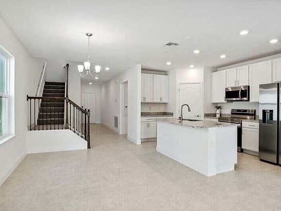 4th image of 10883 SW Vasari Way