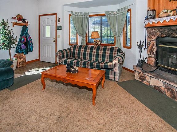 4th image of 523 Vista Ln
