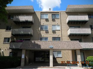 280 N Westgate Rd APT 326, Mount Prospect, IL 60056
