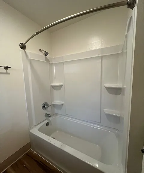 211 W 1st Ave #D — Photo 9