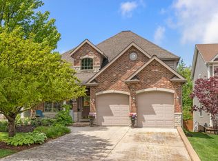 5814 Washington St, Downers Grove, IL 60516