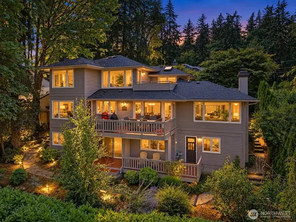 7066 92nd Avenue SE, Mercer Island, WA 98040