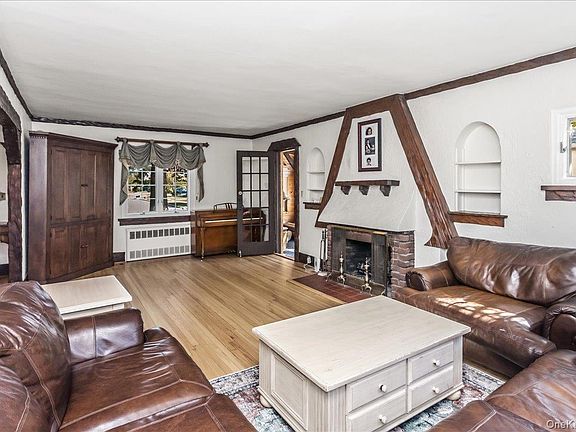 4th image of 340 Princeton Road
