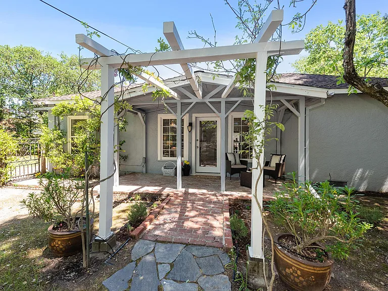 15265 Arnold Dr — Photo 28