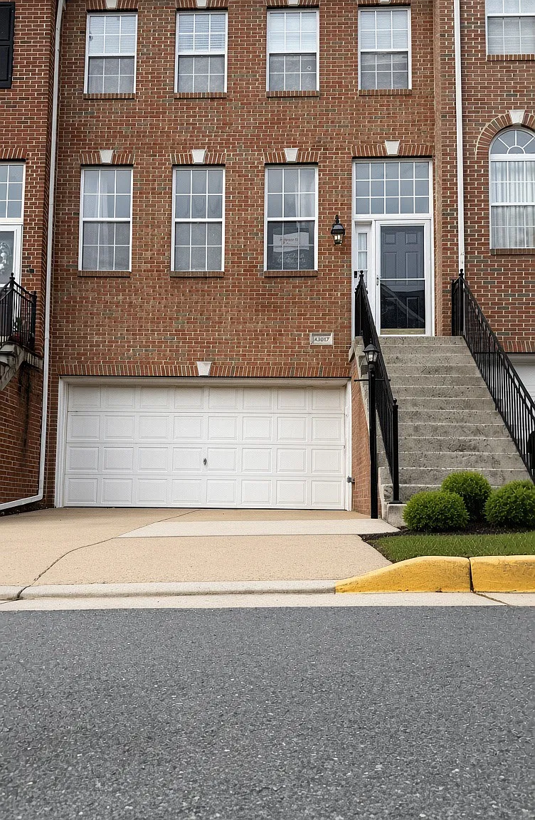 3 bed, 2134 sqft, $3,400 — Photo 1