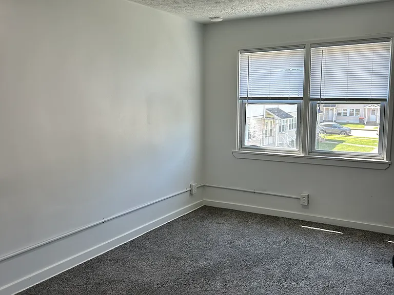 100-04C Midland Hts — Photo 7