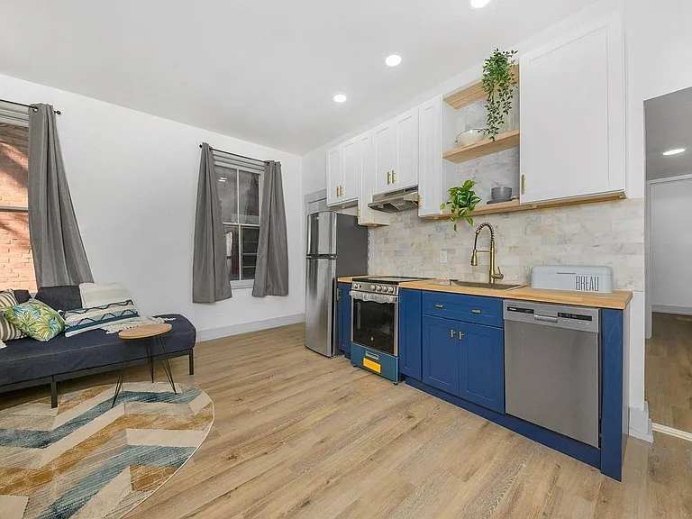 2127 W Clifton Ave #1 — Photo 5