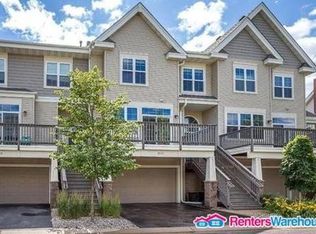 8108 Oakview Cir N, Maple Grove, MN 55369