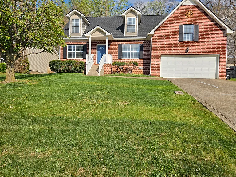 1585 Cedar Springs Cir — Photo 1