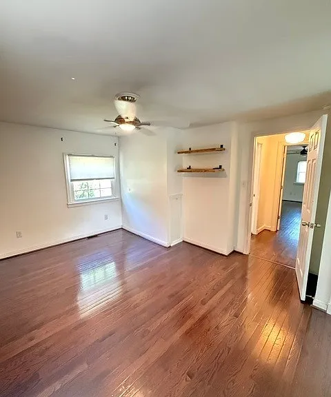 1300 Maywood Rd — Photo 25