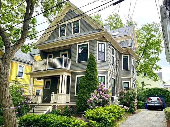 37 Banks St #3, Somerville, MA 02144