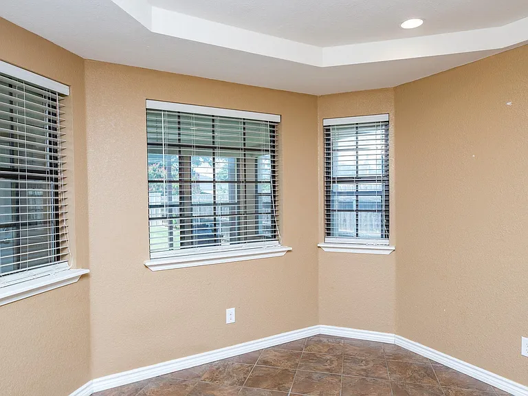 4808 Mount Everest Dr — Photo 10