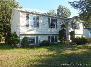 100 Yankee Ave, Bangor, ME 04401