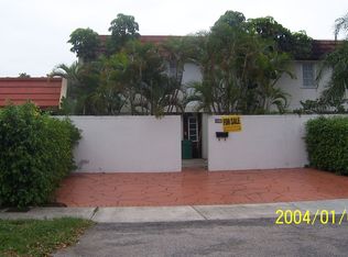 6751 Crooked Palm Ter, Miami Lakes, FL 33014