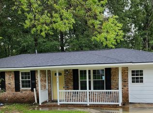 214 Eagle Dr, Summerville, SC 29485