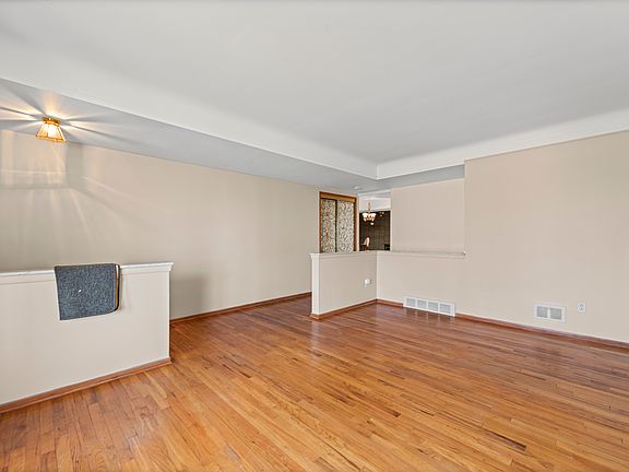 4th image of 14741 Fina Dr #1