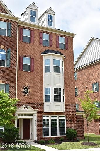Beautiful Full Brick Front on All Units