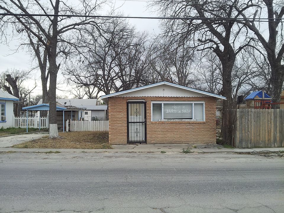 2nd image of 309 Gillis St