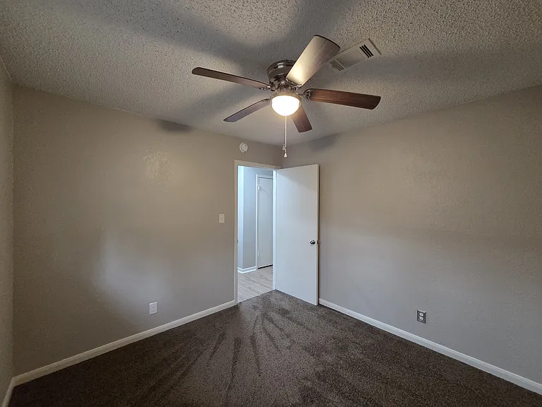 807 Hudler St — Photo 23