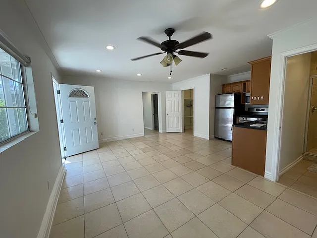 6210 Calvin Ave — Photo 12