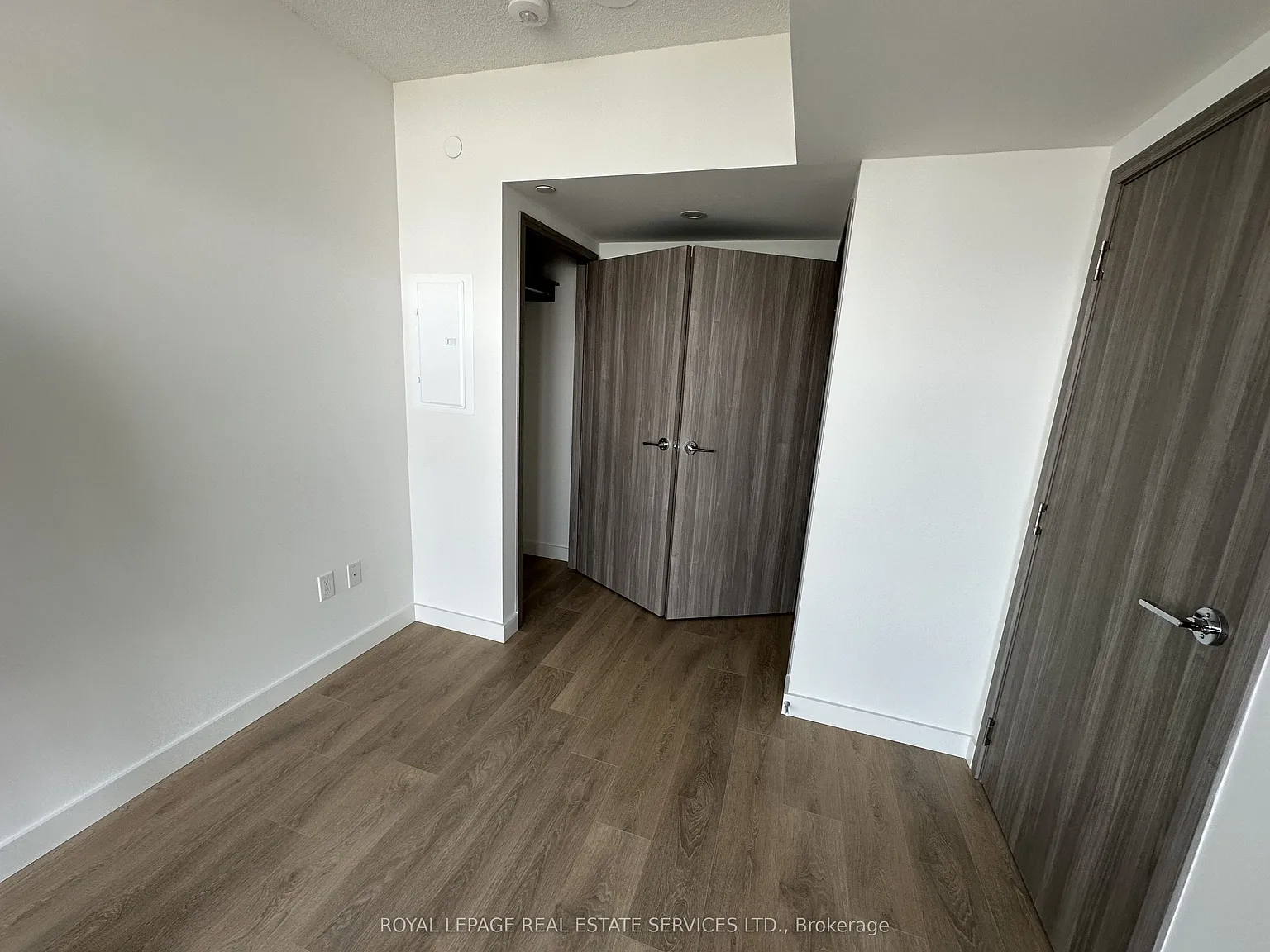1 bed, $2,900 — Photo 4