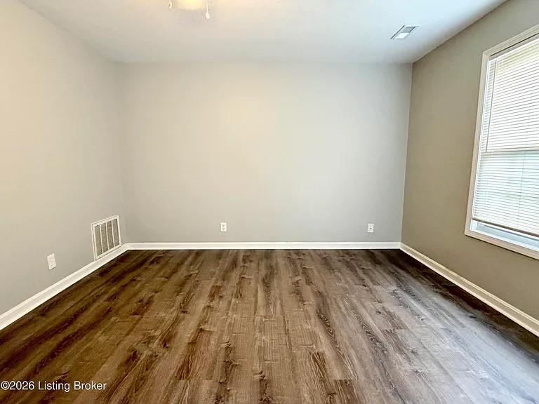 520 Culbertson Ave #B — Photo 3