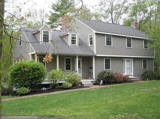 1st image of 7 Hilltop Cir