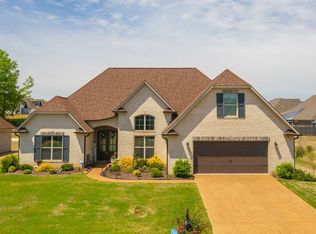 135 Moses Dr, Jackson, TN 38305