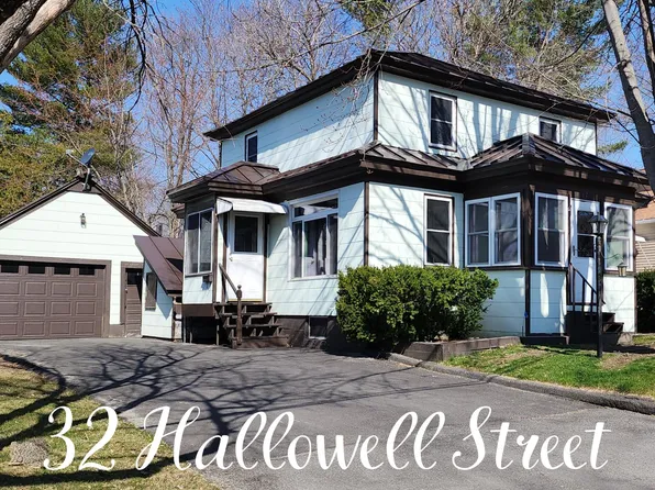 32 Hallowell Street, Winslow, ME 04901