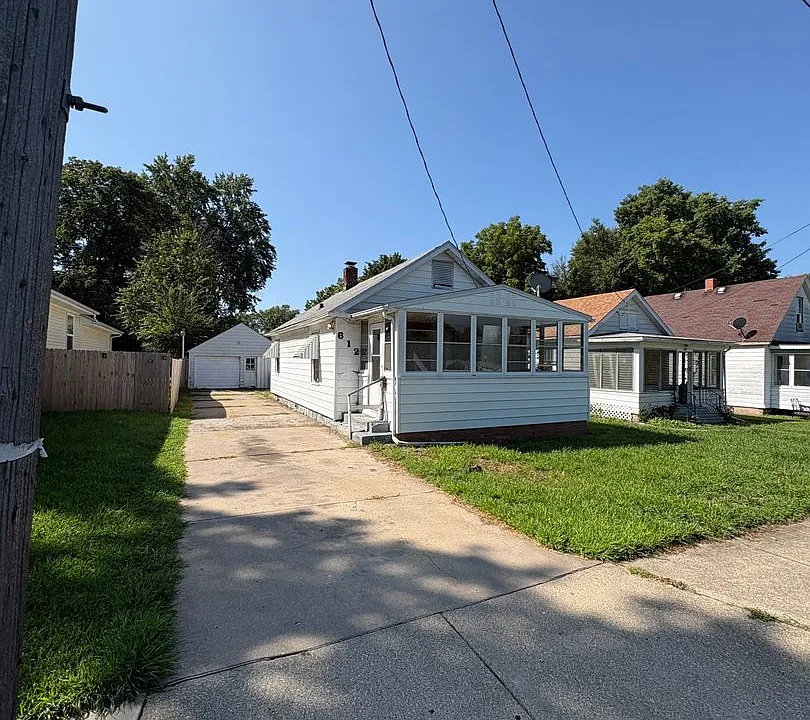 612 E Gift Ave