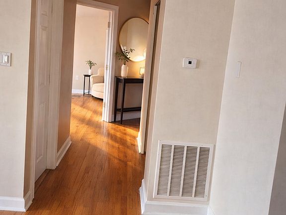 3rd image of 936 W 74th St #2W