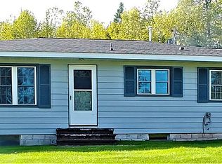 58 Hays Cir, Silver Bay, MN 55614