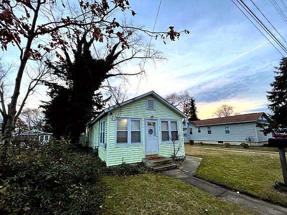2nd image of 414 E Tampa Ave